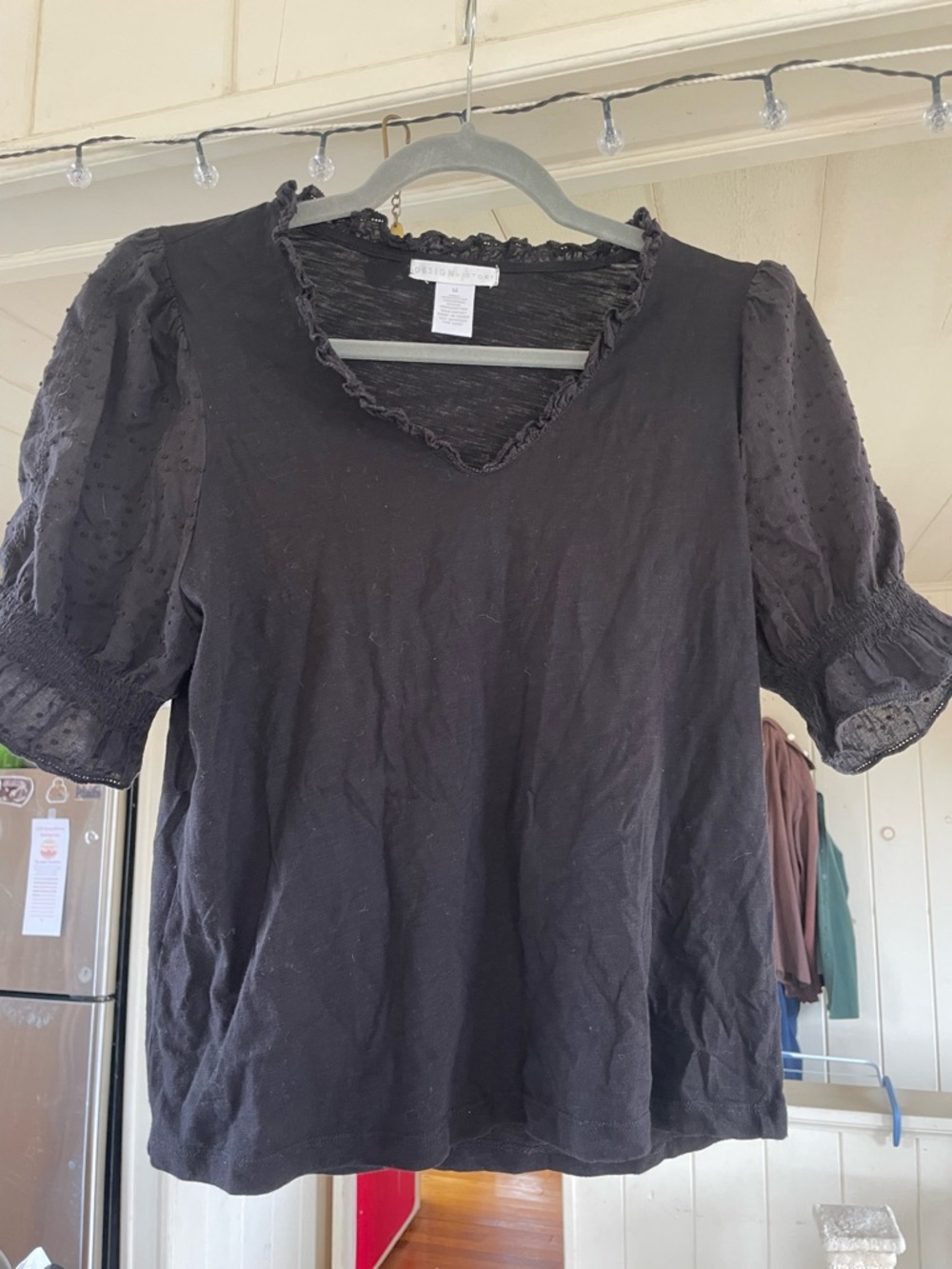 Design History Black V-Neck Puff Sleeve Top